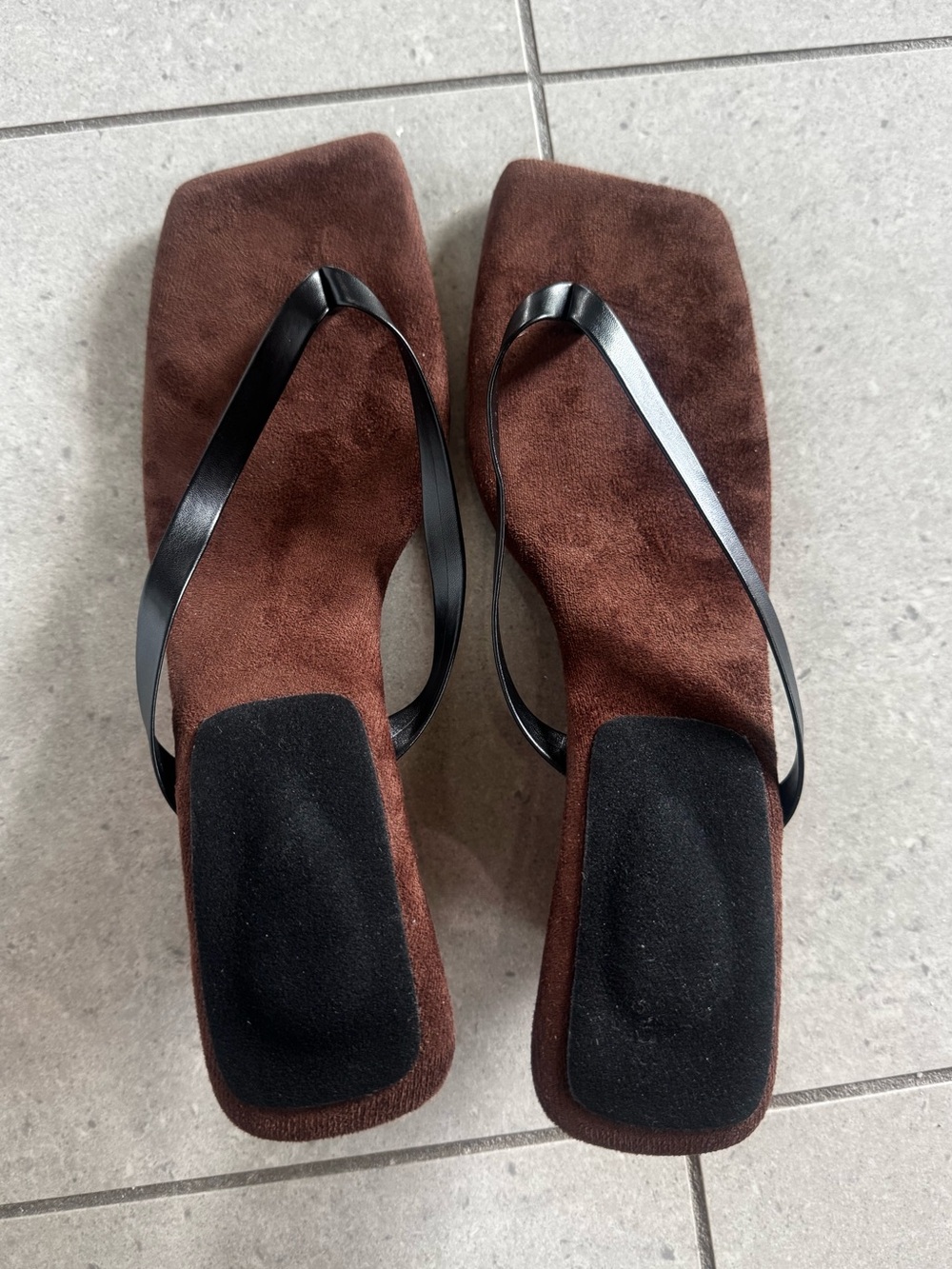 Brown Suede Square-Toe Thong Sandals with Black Straps
